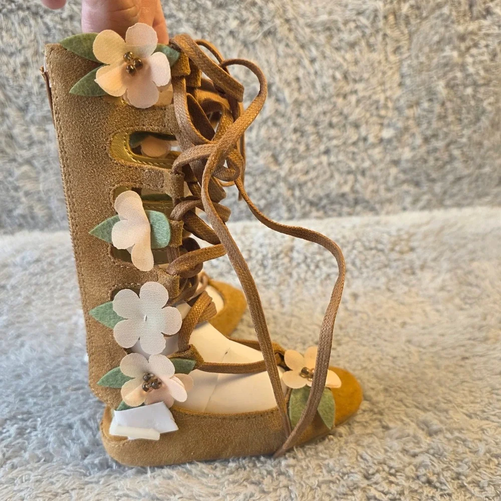 Joyfolie‎ Seraphina Sable Rose Gladiator Sandals Baby 4 Floral Suede Flower Girl